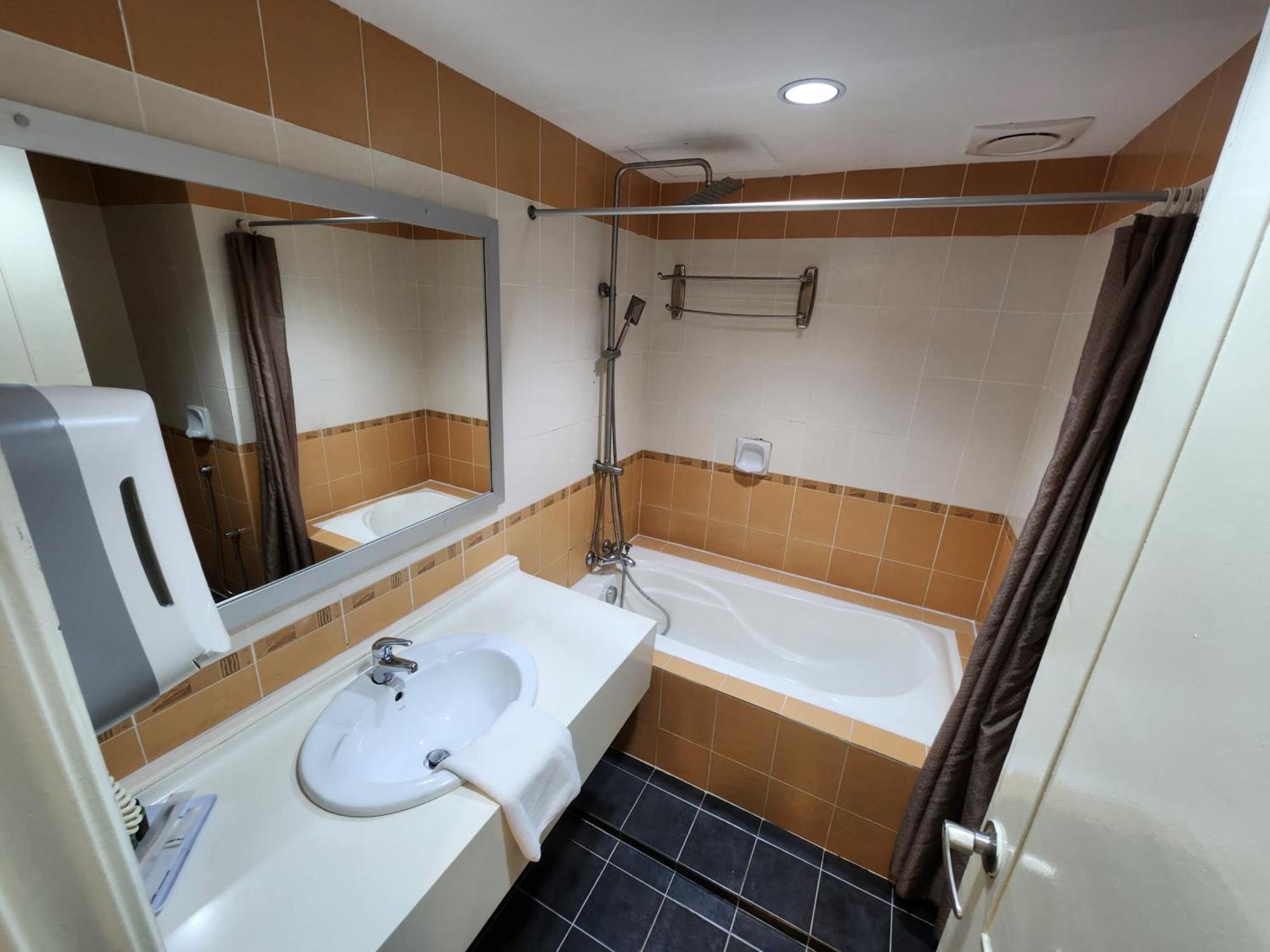 The Grand Puteri Hotel Kuala Terengganu Zewnętrze zdjęcie